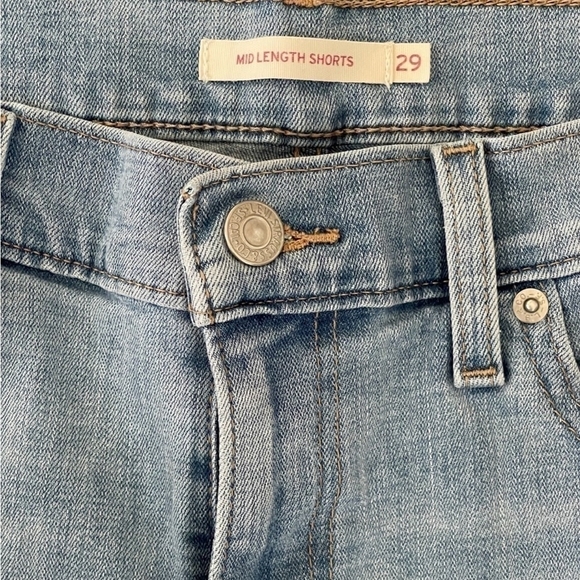 Women’s Shorts Light Wash Cotton Shorts Levi Strauss Mid Length Shorts - Picture 5 of 7